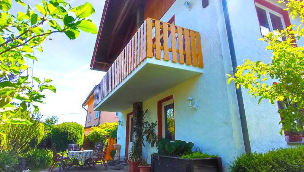 Einfamilienhaus mit 2 Wohneinheiten zum Verlieben | Hausansicht-Nordwest