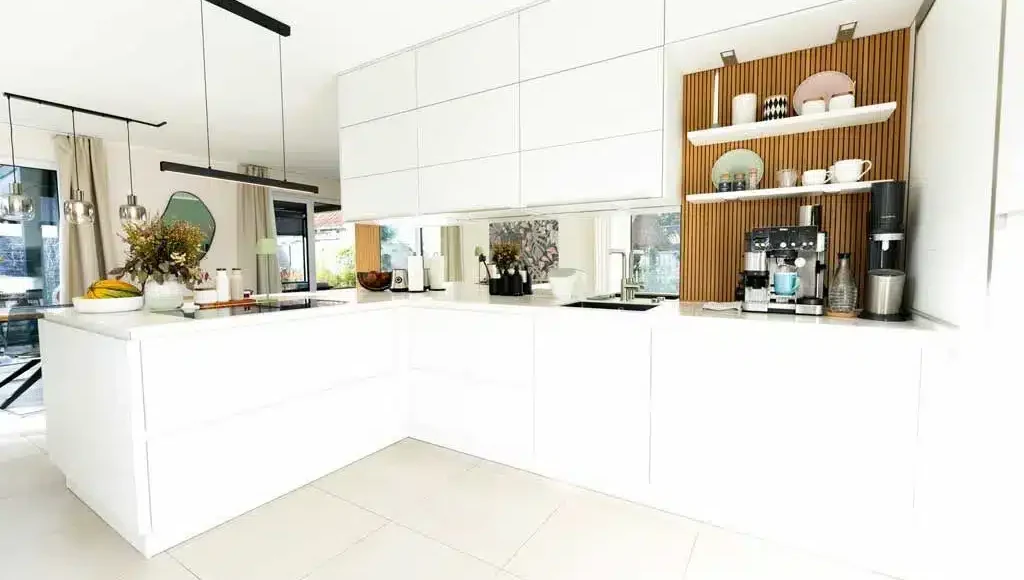 Oppenhome Immobilien - Modernes Einfamilienhaus aus 2022 (Küche)