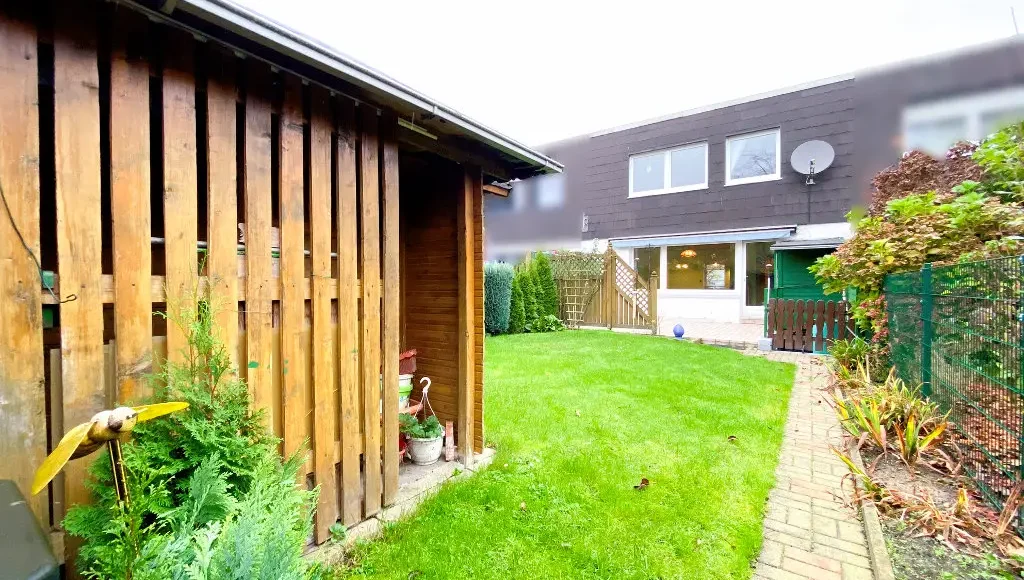Oppenhome Immobilien _ Ideale Ruamaufteilung in ruhiger, zentraler Lage (Garten)