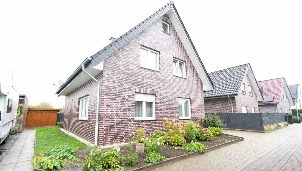 Sehr gepflegtes Energiesparhaus in Toplage von Senden - Haussansicht von vorne